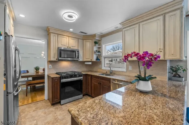 $799,000 | 62 Longfield Drive, Hillsborough, NJ 08844