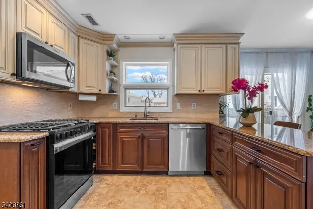 $799,000 | 62 Longfield Drive, Hillsborough, NJ 08844