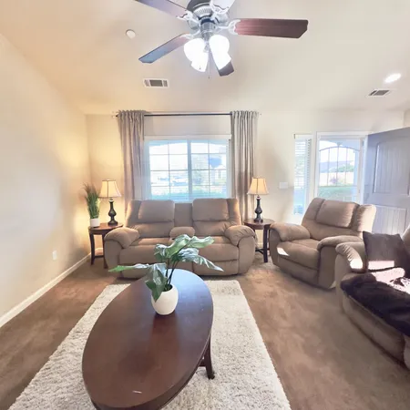 $420,000 | 53 Dalton Avenue, Sanger, CA 93657