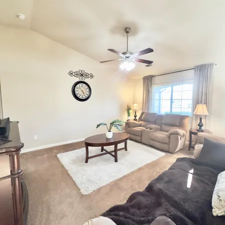 $420,000 | 53 Dalton Avenue, Sanger, CA 93657