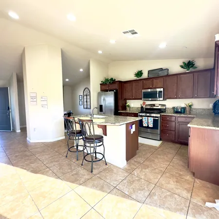 $420,000 | 53 Dalton Avenue, Sanger, CA 93657