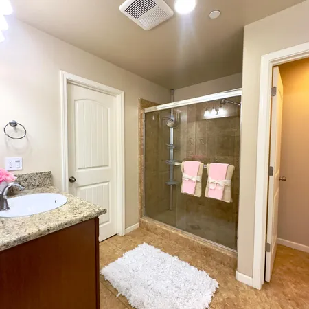 $420,000 | 53 Dalton Avenue, Sanger, CA 93657