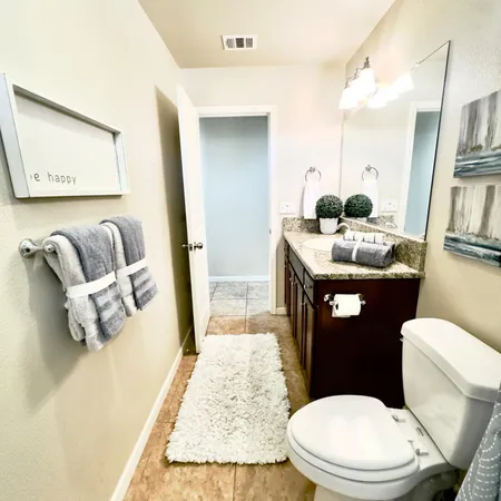 $420,000 | 53 Dalton Avenue, Sanger, CA 93657