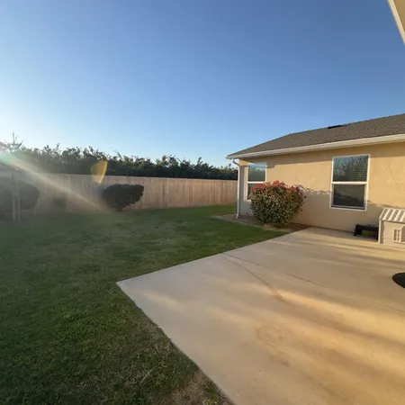 $420,000 | 53 Dalton Avenue, Sanger, CA 93657