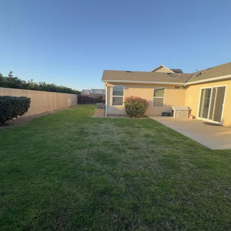 $420,000 | 53 Dalton Avenue, Sanger, CA 93657