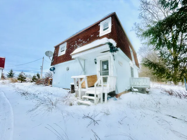 $100,000 | 18600 Manitou Road, Addison, MI 49220