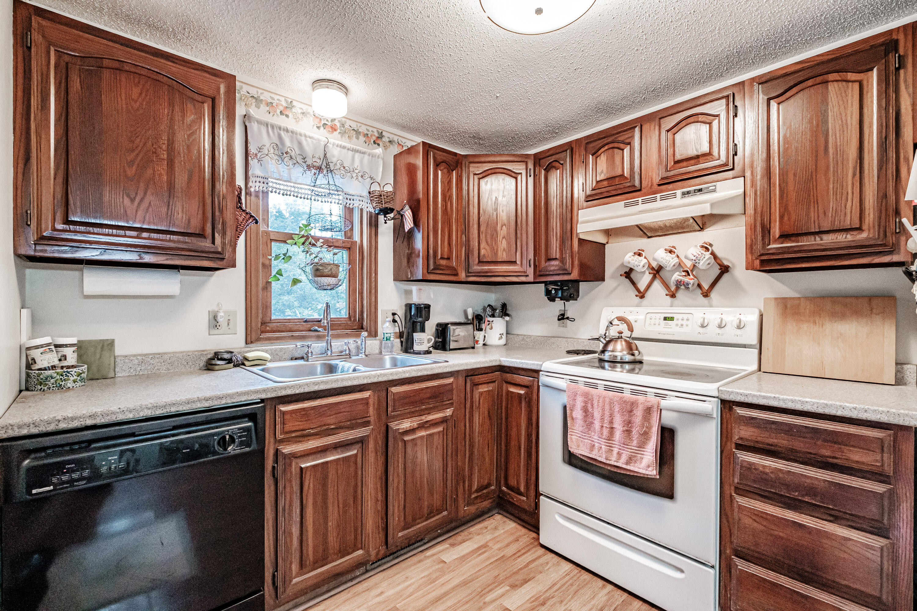264 Lambs Mill Road Naples, ME 04055 - Photo 13 of 42 20240729gp-63015