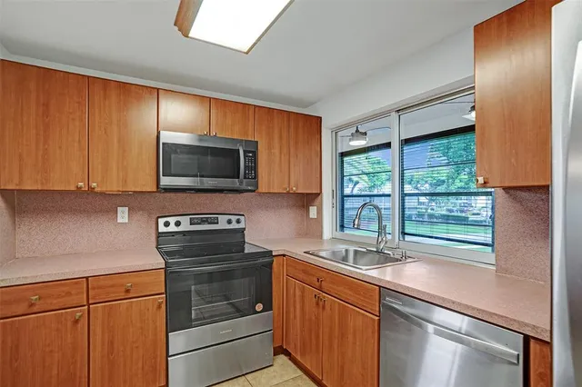 $1,750 | 9351 Lime Bay Boulevard, Unit 201, Tamarac, FL 33321