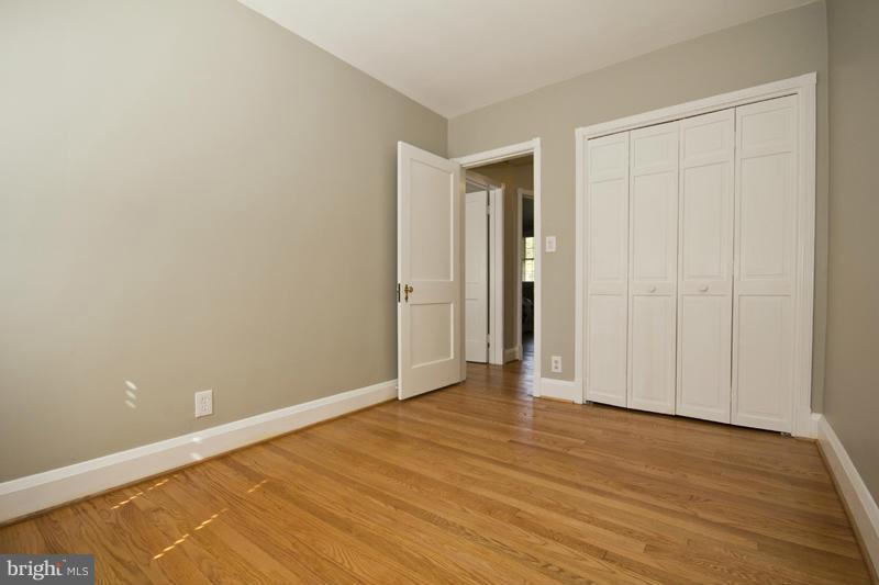 313 Dumbarton Road Baltimore, MD 21212 - Photo 15 of 25 Bedroom