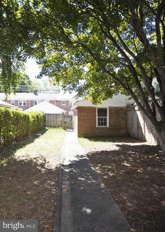 313 Dumbarton Road Baltimore, MD 21212 - Photo 25 of 25 Exterior (Rear)