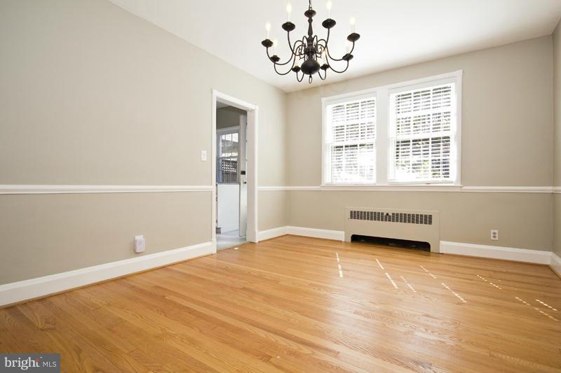 313 Dumbarton Road Baltimore, MD 21212 - Photo 7 of 25 Dining Room
