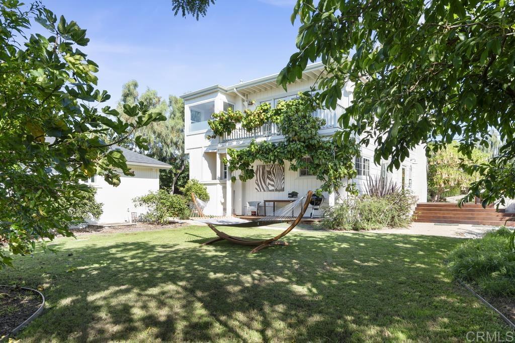 561 North Rios Avenue Solana Beach, CA 92075 - Photo 9 of 11