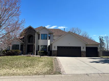 $512,500 | 8362 Emerald Lane, Woodbury, MN 55125