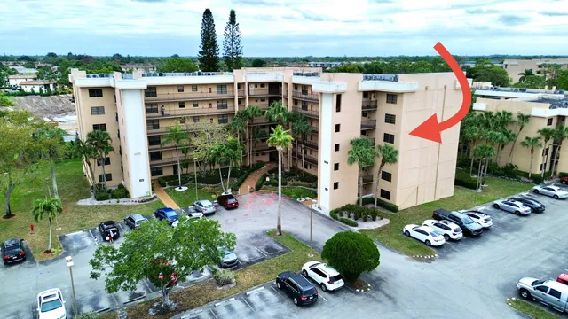 $99,000 | 4700 Lucerne Lakes Boulevard West, Unit 408, Lake Worth, FL 33467