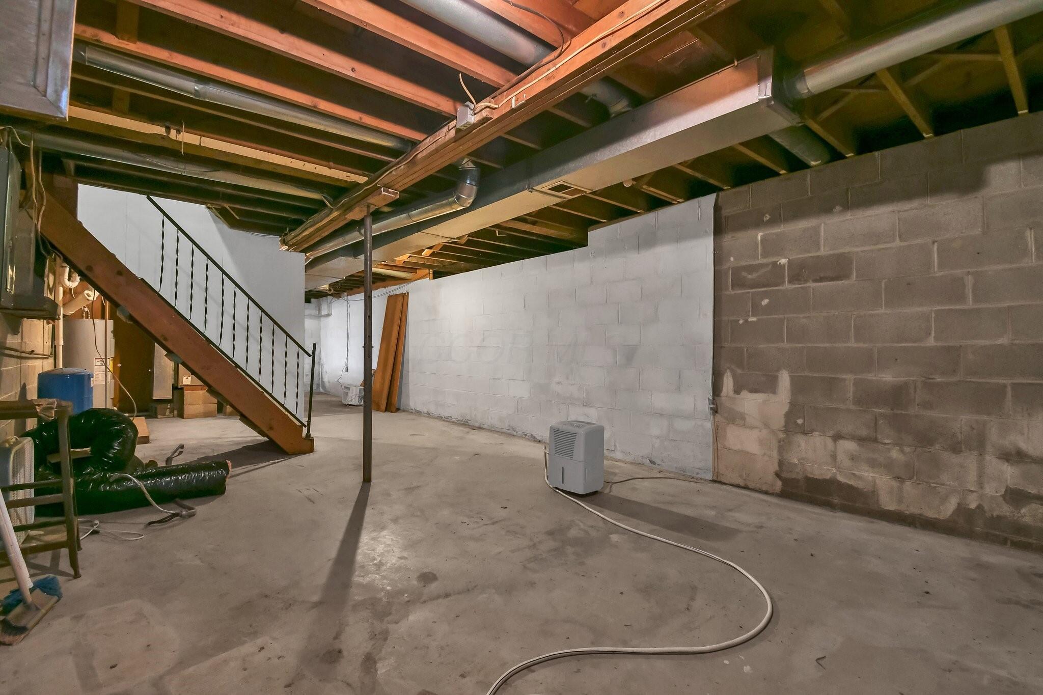 8091 Jacksontown Road Heath, OH 43056 - Photo 24 of 29 Jacksontown.BSMNT2