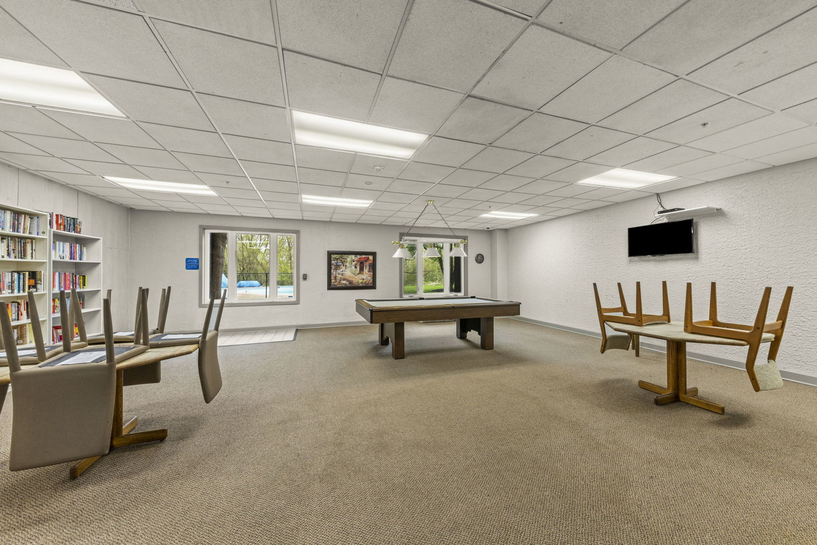 1 Renaissance Place, Unit PH2 Palatine, IL 60067 - Photo 21 of 23 a view of game room with windows