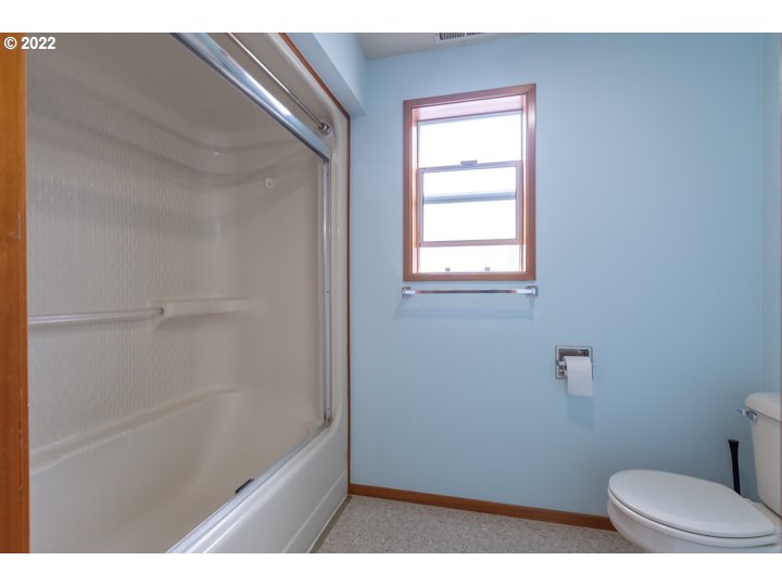 15917 Northeast Union Road, Unit 29 Ridgefield, WA 98642 - Photo 27 of 31 a bathroom with a toilet and a shower