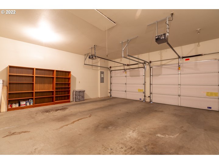 15917 Northeast Union Road, Unit 29 Ridgefield, WA 98642 - Photo 28 of 31 a view of a garage with furniture