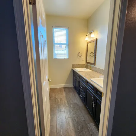 $695,950 | 4479 North Emerald Peak Drive, Clovis, CA 93619