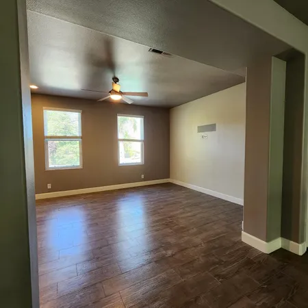 $695,950 | 4479 North Emerald Peak Drive, Clovis, CA 93619