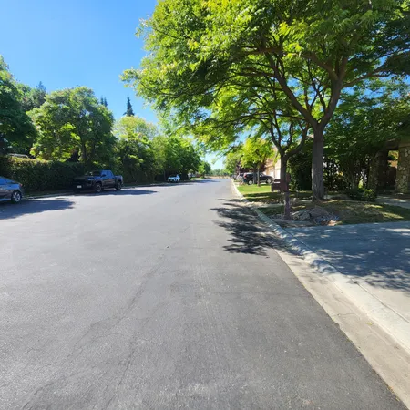 $695,950 | 4479 North Emerald Peak Drive, Clovis, CA 93619