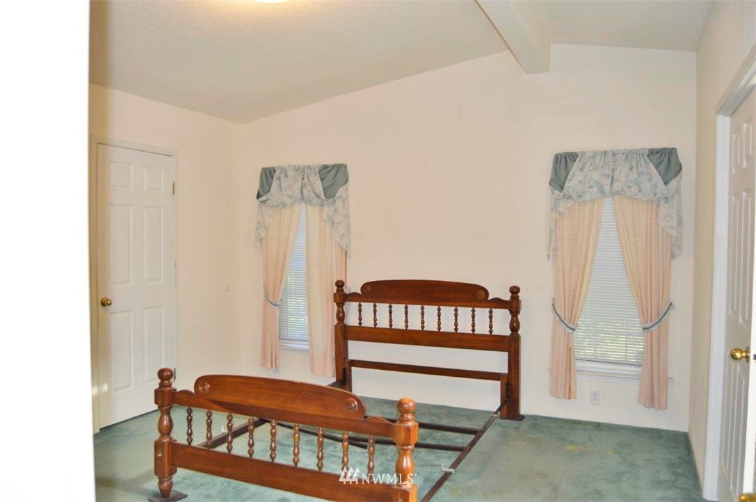 120 Bowers Road Chehalis, WA 98532 - Photo 15 of 31 a bedroom with a bed and a window
