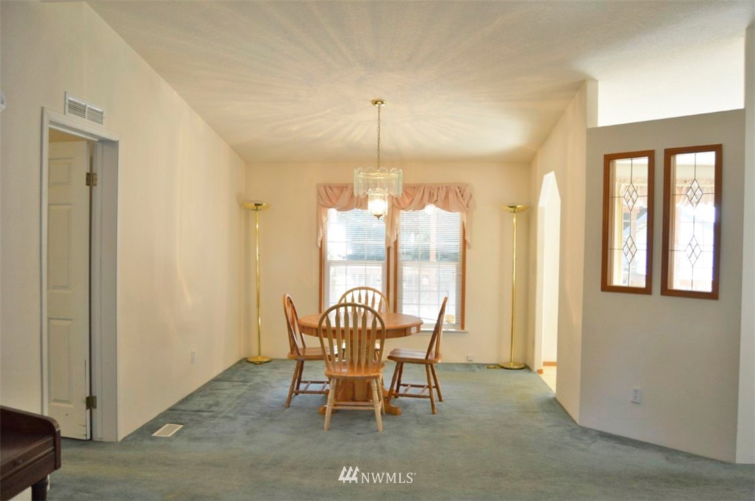 120 Bowers Road Chehalis, WA 98532 - Photo 6 of 31 a dining room with furniture and window