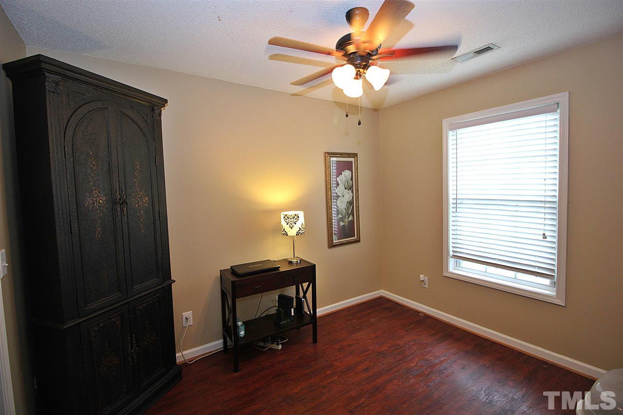 9035 Shallcross Way Raleigh, NC 27617 - Photo 12 of 20 Gallery Image 12