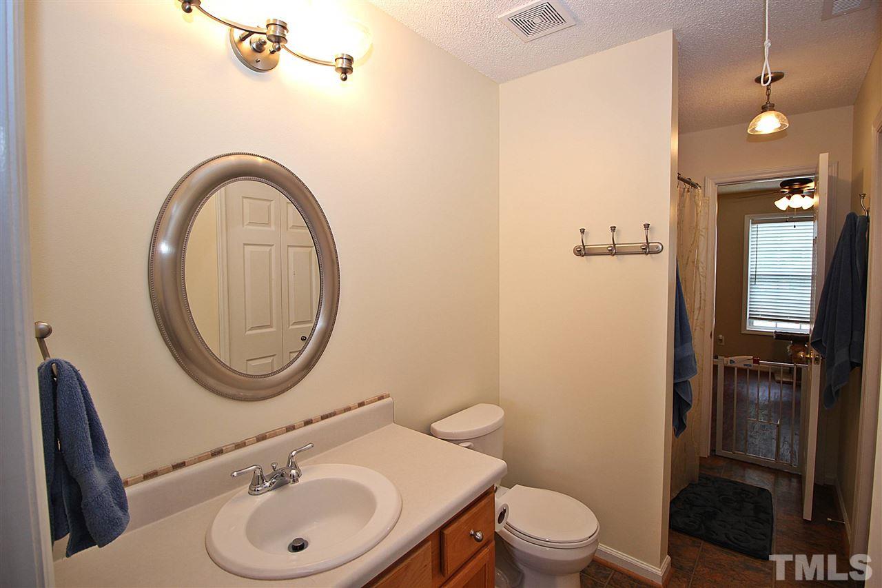 9035 Shallcross Way Raleigh, NC 27617 - Photo 18 of 20 Gallery Image 18
