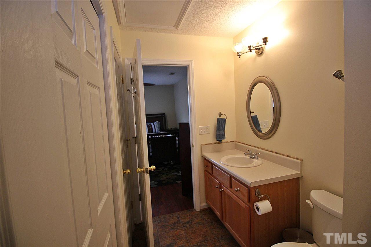 9035 Shallcross Way Raleigh, NC 27617 - Photo 19 of 20 Gallery Image 19