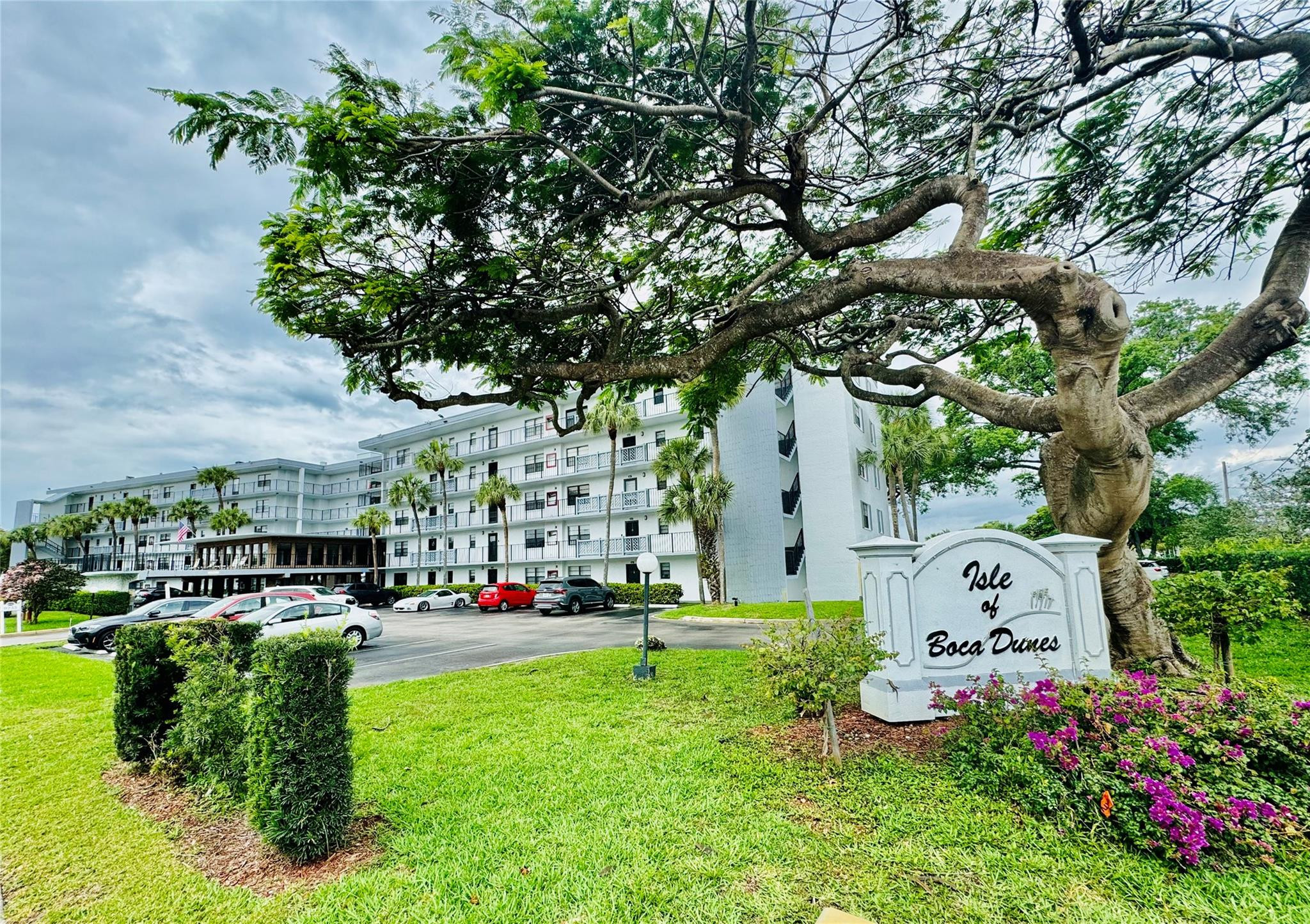 9235 Southwest 8th Street, Unit 207 Boca Raton, FL 33428 - Photo 11 of 24