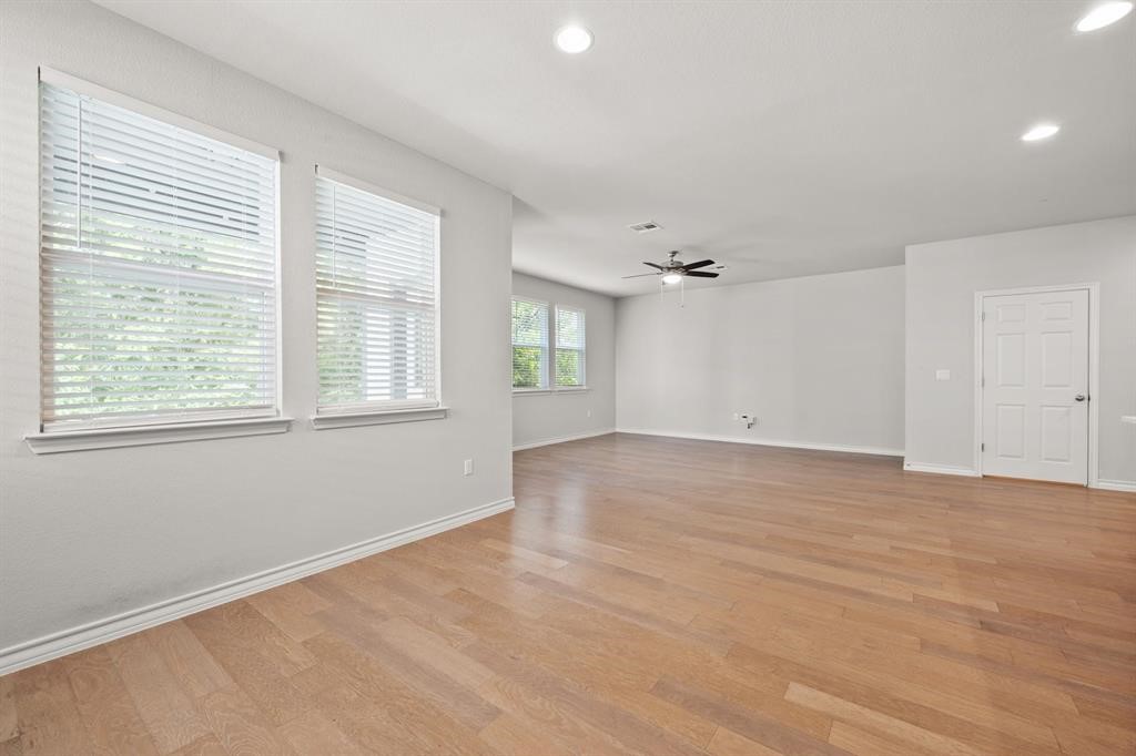 5107 Lemon Tree Path, Unit 127 Austin, TX 78723 - Photo 12 of 40 Gallery Image 12