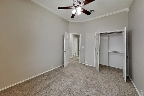 $2,425 | 2525 Greenhaven Drive, Burleson, TX 76028