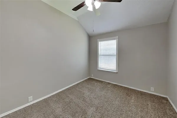 $2,425 | 2525 Greenhaven Drive, Burleson, TX 76028