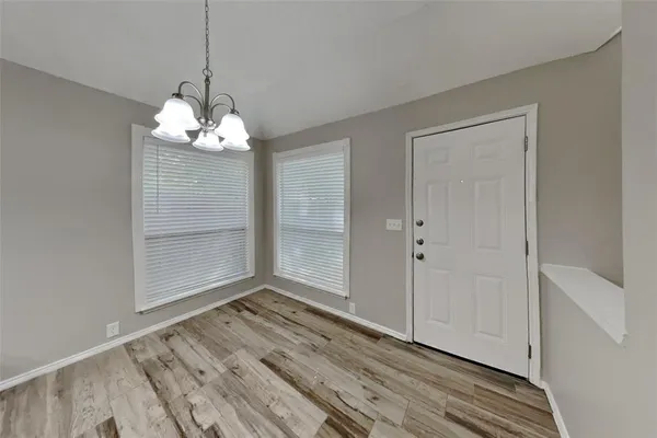 $2,425 | 2525 Greenhaven Drive, Burleson, TX 76028
