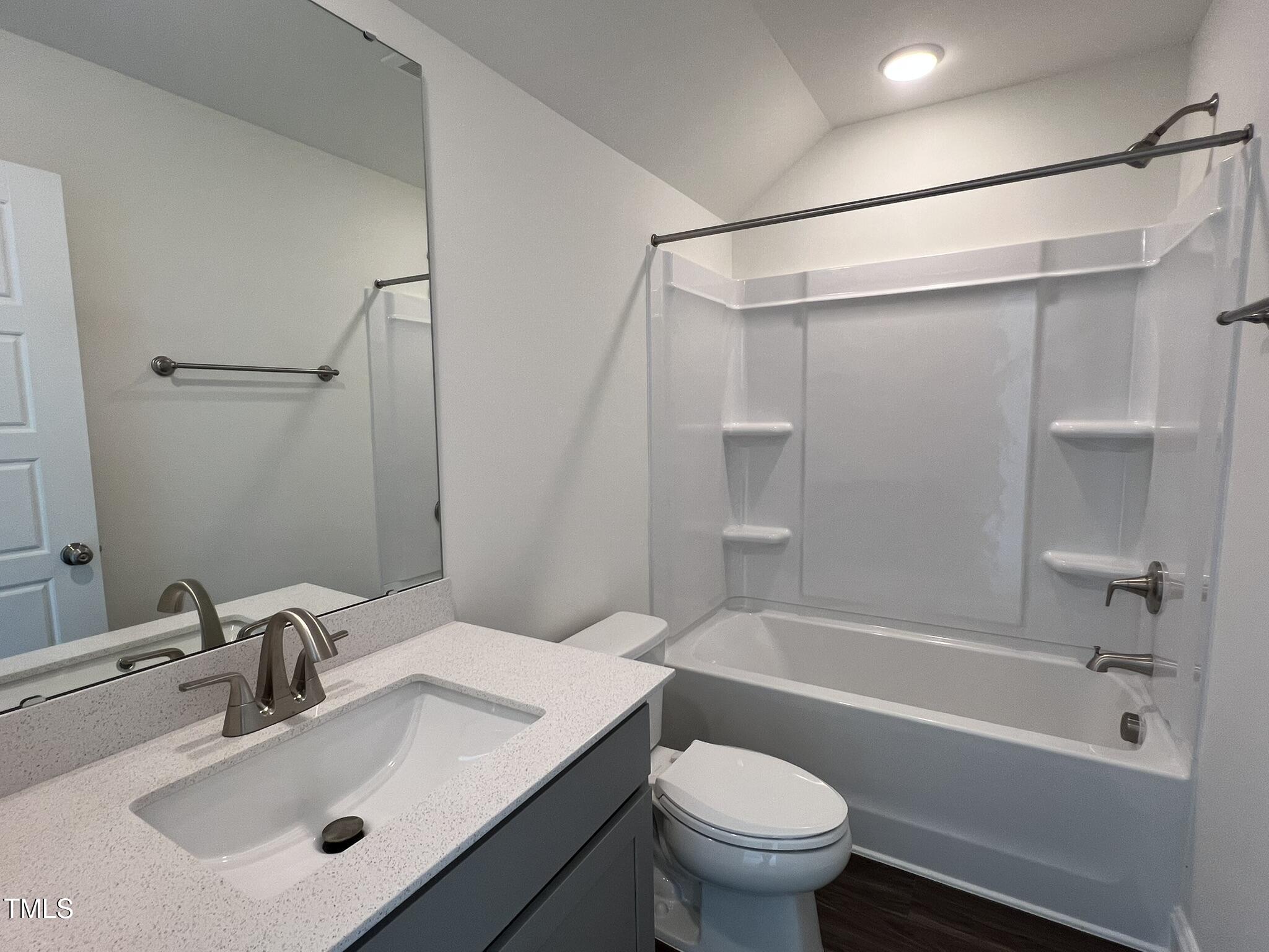 2908 Kempthorne Road Cary, NC 27519 - Photo 26 of 36 Loft Bath