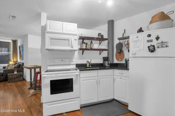 $335,000 | 21 North Front Street, Unit 2E2, Wilmington, NC 28401