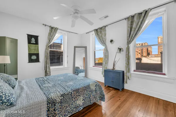 $335,000 | 21 North Front Street, Unit 2E2, Wilmington, NC 28401