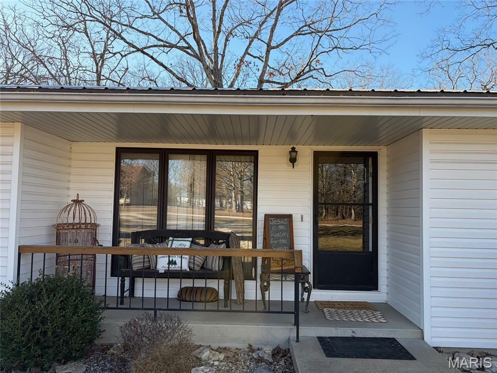 13915 Maple Lane Plato, MO 65552 - Photo 2 of 26
