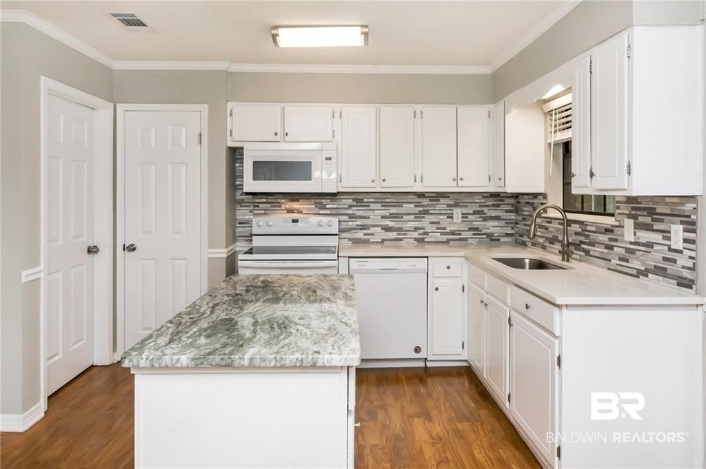 4369 Fathbrook Lane Mobile, AL 36693 - Photo 14 of 40