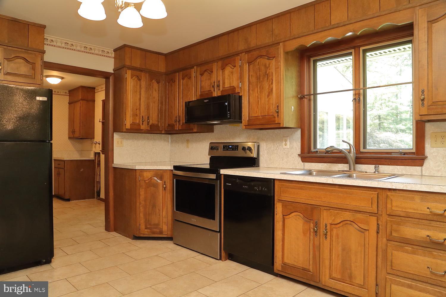 273 Eden Road Quarryville, PA 17566 - Photo 14 of 41 Gallery Image 14
