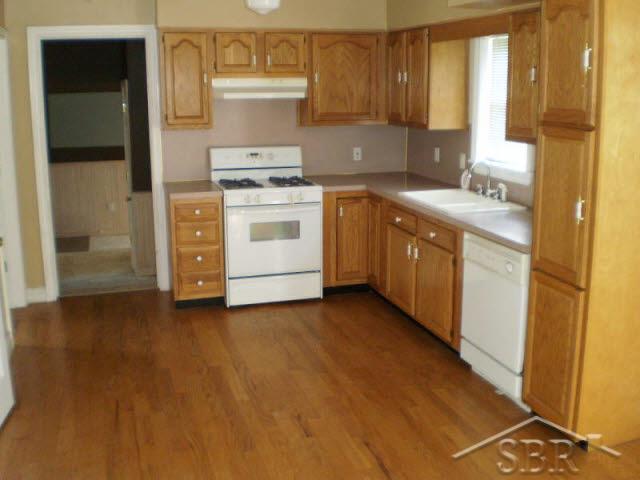 8207 Millington Road Millington, MI 48746 - Photo 2 of 3 20034108-1.JPG