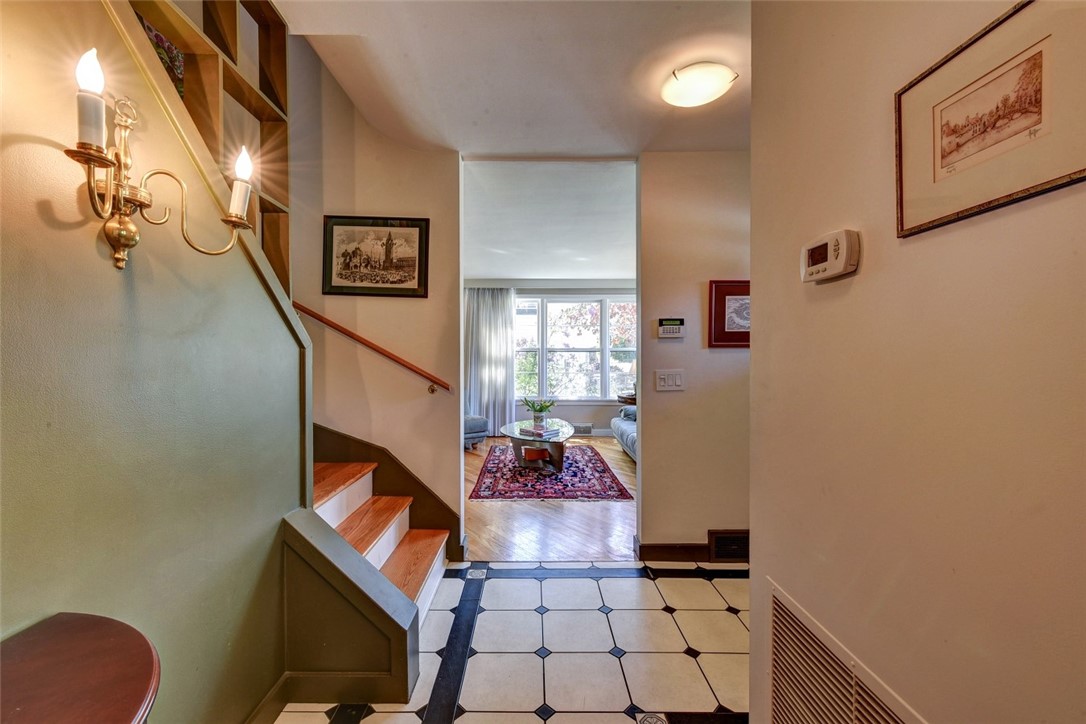 18 Brookway Road Providence, RI 02906 - Photo 5 of 49 Gallery Image 5