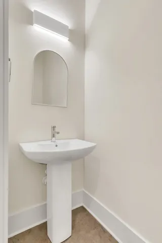 $3,800 | 2430 Batavia Street, Nashville, TN 37208