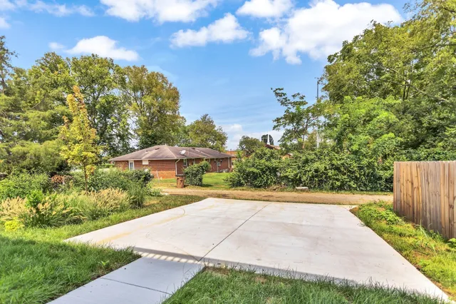 $3,800 | 2430 Batavia Street, Nashville, TN 37208