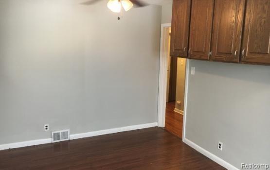 13432 Frazho Road Warren, MI 48089 - Photo 14 of 42