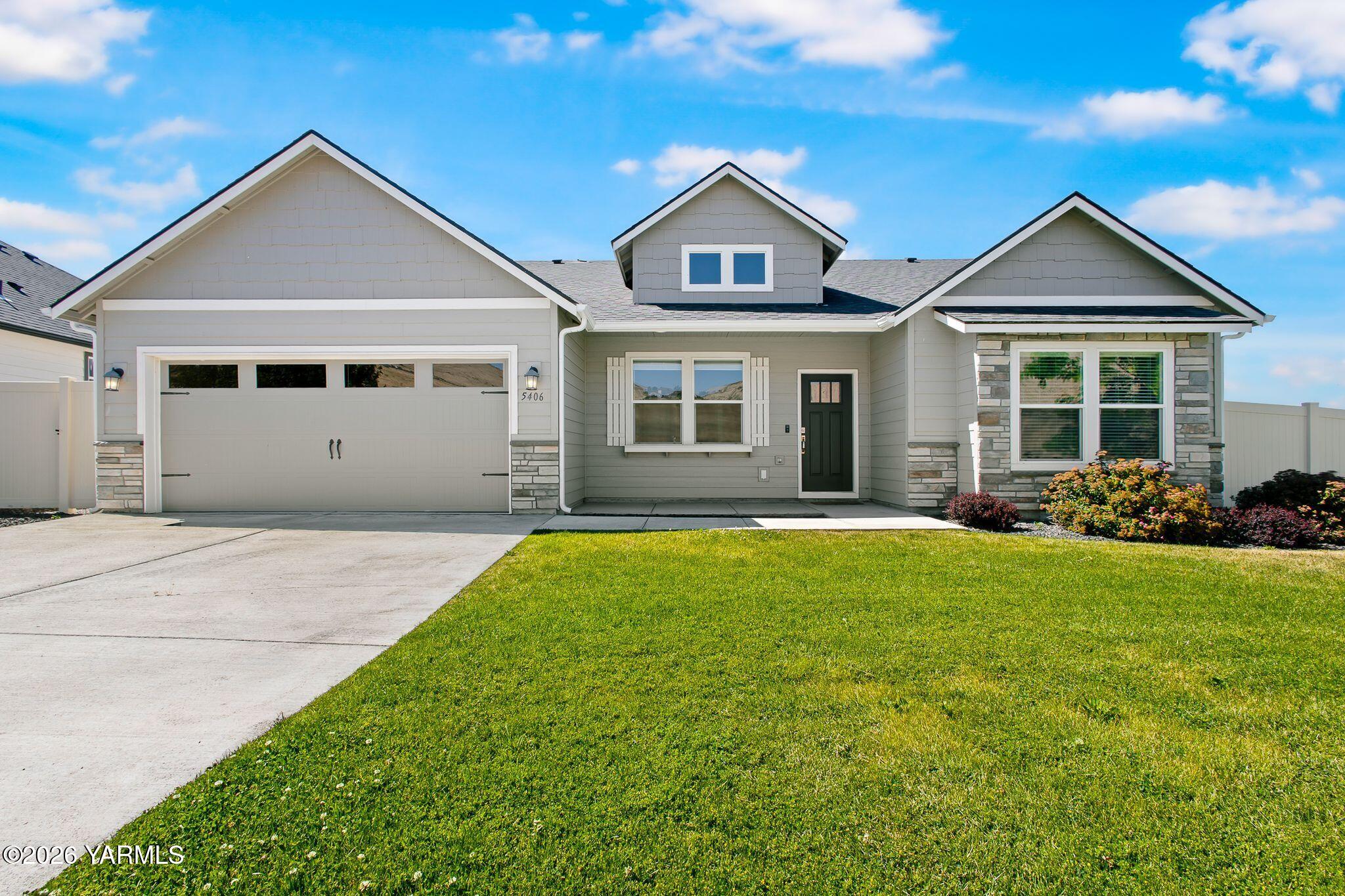 5406 Wildrye Loop Yakima, WA 98901 - Photo 2 of 33 5406 Wildrye Lp
