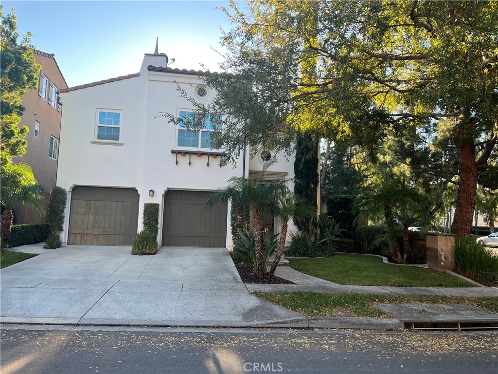 2 Inglenook Irvine, CA 92602 - Photo 1 of 18 a front view of a house with garden