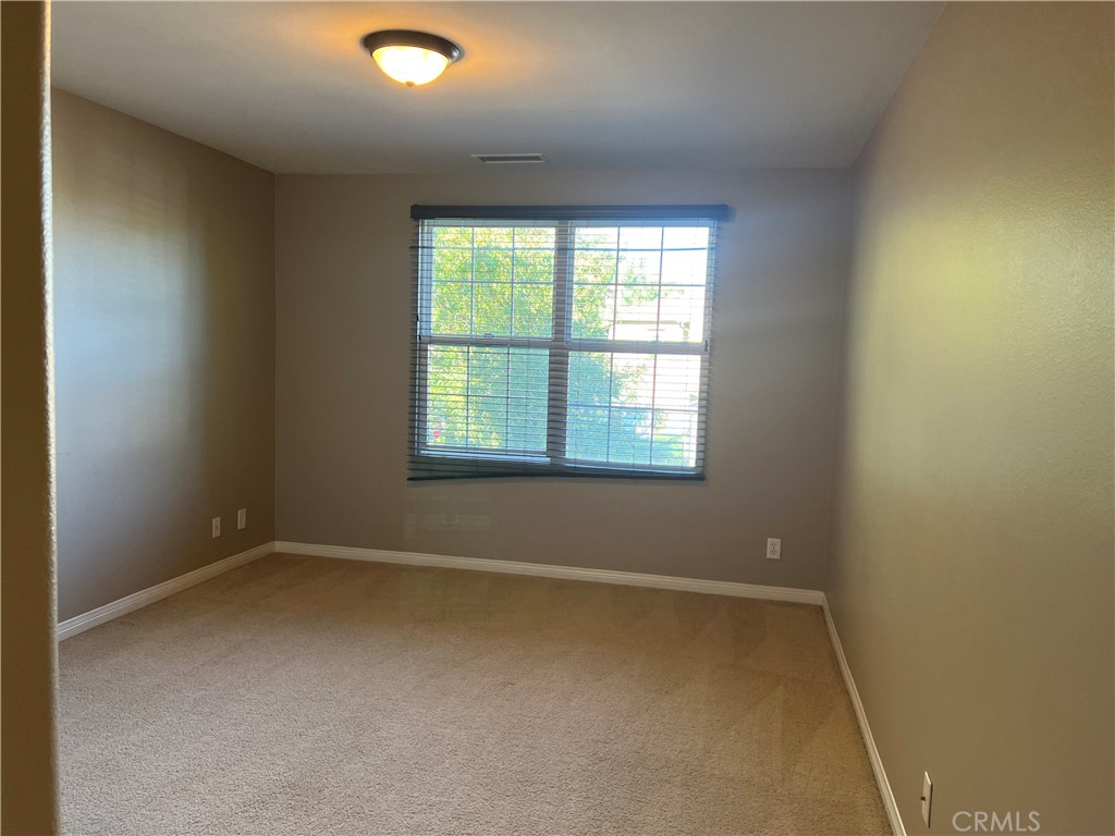 2 Inglenook Irvine, CA 92602 - Photo 13 of 18 an empty room with a window