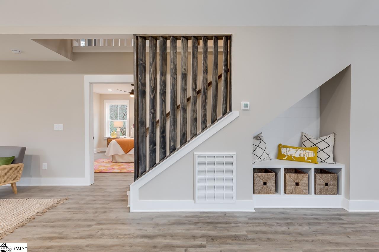 25 Pleasant Ridge Avenue Greenville, SC 29605 - Photo 3 of 24 Gallery Image 3